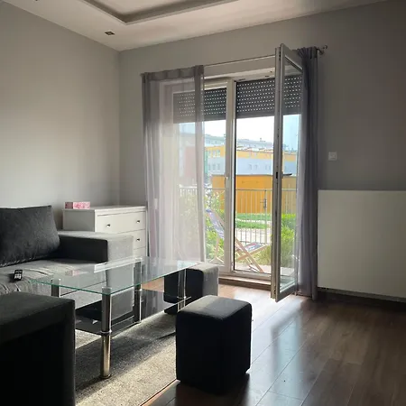 Apartament Laura Z Ogrodkiem Kielce Exterior photo